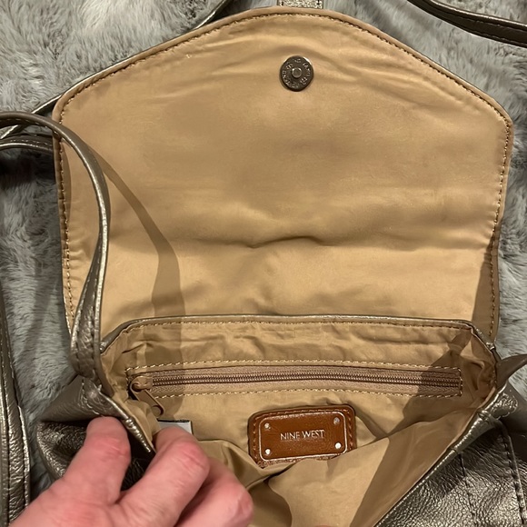 NINE WEST PURSE - Picture 3 of 3